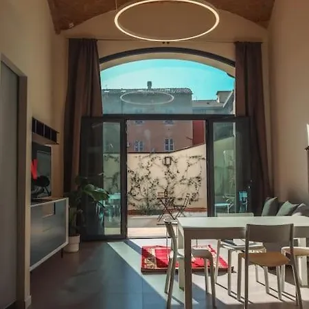 Center-town Elegant Loft