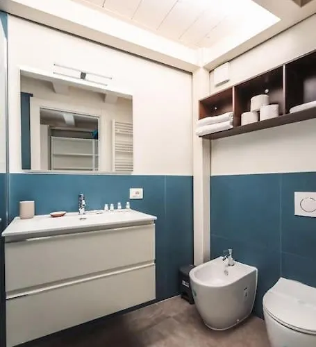 Apartament Center-town Elegant Loft Parma